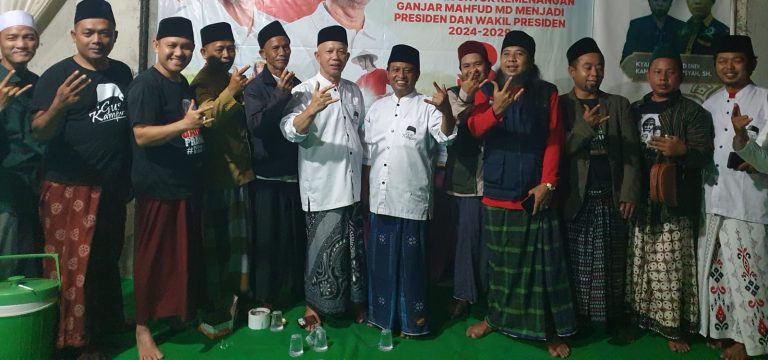 Apresiasi Gus Kampung Dukung Ganjar-Mahfud Gus Muhammad Abbas Buntet Cirebon Siap Konsolidasi Hingga Provinsi Banten